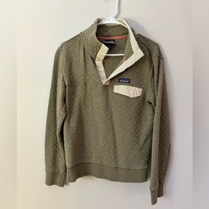 Patagonia Women’s Quilted Quarter Snap Olive Green Small